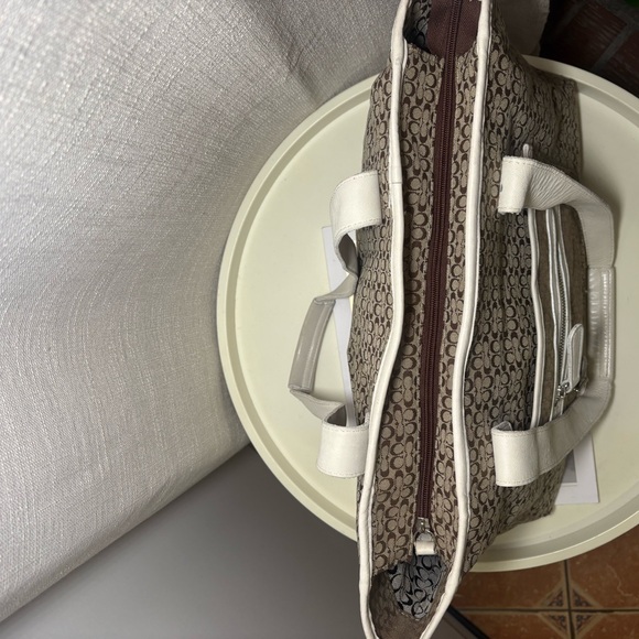 Vintage Coach Signature Canvas Tote Bag in Brown and White - Picture 9 of 9